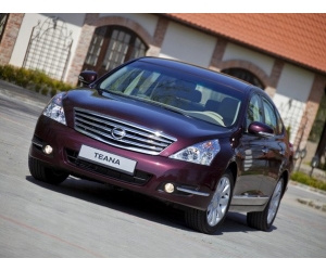 Nissan Teana -  -