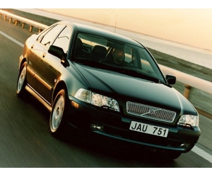 Volvo S40,  