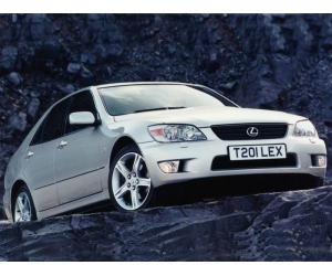  Lexus IS 200