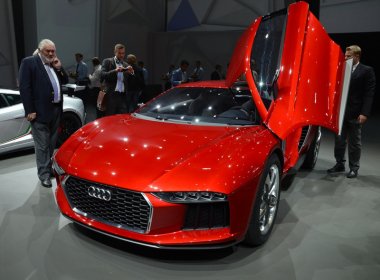    Audi ( 2013)