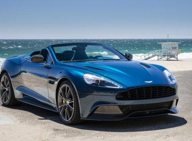  Aston Martin Vanquish Volante