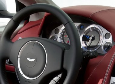   Aston Martin DB9