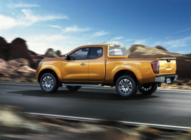   : Nissan Navara 2015