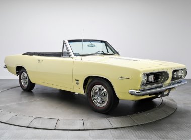    Plymouth Barracuda