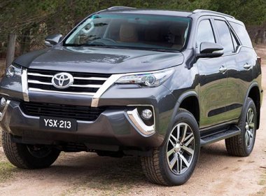   Toyota Fortuner 2016