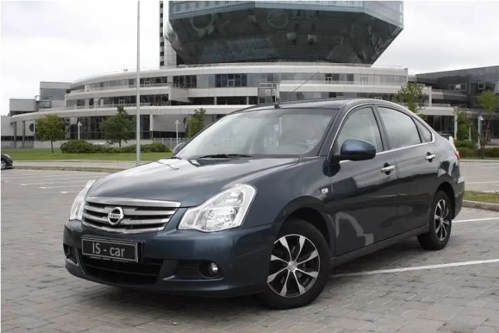 Nissan Almera