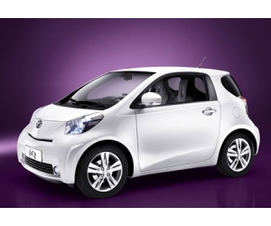     Toyota iQ   Smart  Fiat 500