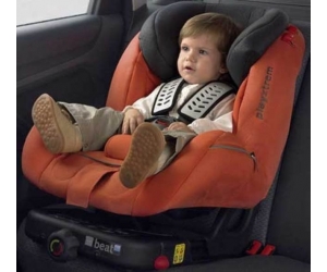 Почему нельзя оставлять ребенка одного в автомобиле