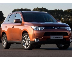   Mitsubishi Outlander 2013