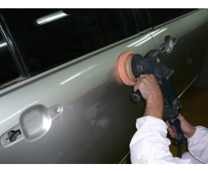 Шлифование лакокрасочного покрытия автомобиля