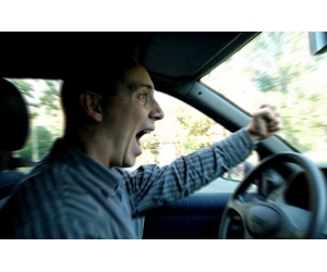 8 самых раздражающих вещей, которые делают другие водители