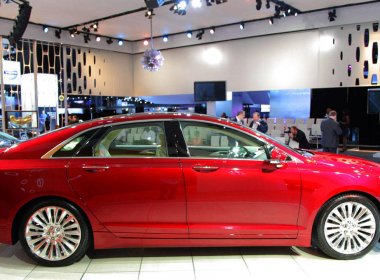 Lincoln MKZ ( )