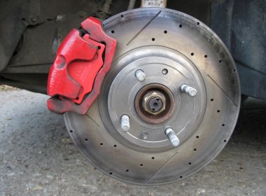 Тормозные диски для быстрой остановки автомобиля