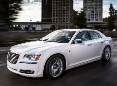 Chrysler 300C 2015 –  новое поколение бизнес-седана