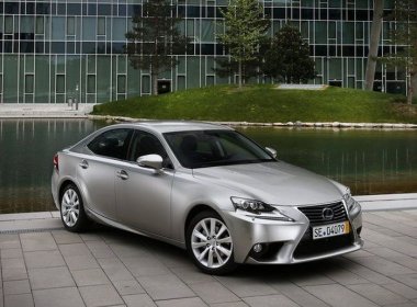    Lexus IS 2014