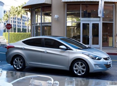 Покупка классического комфортного автомобиля Hyundai Elantra
