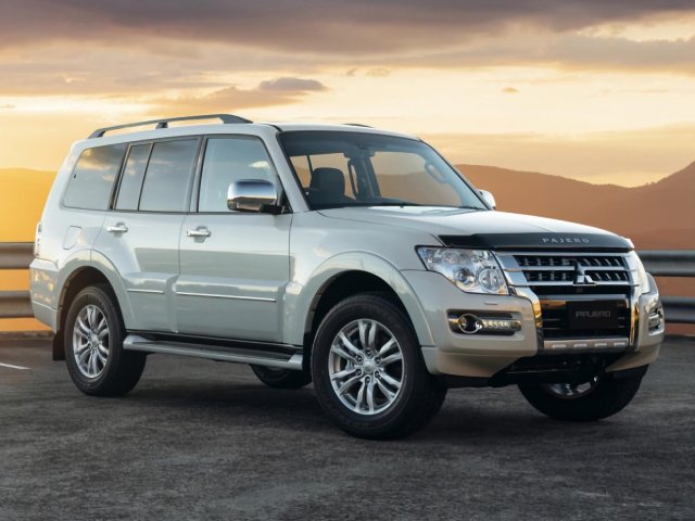  Mitsubishi Pajero-    